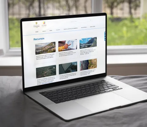 Screen Mockup ICDE layout